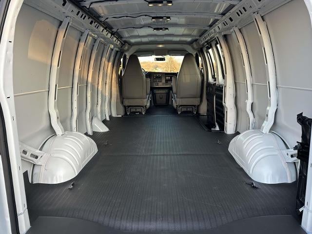 2025 Chevrolet Express Cargo 2500 Base