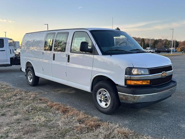 2025 Chevrolet Express Cargo 2500 Base